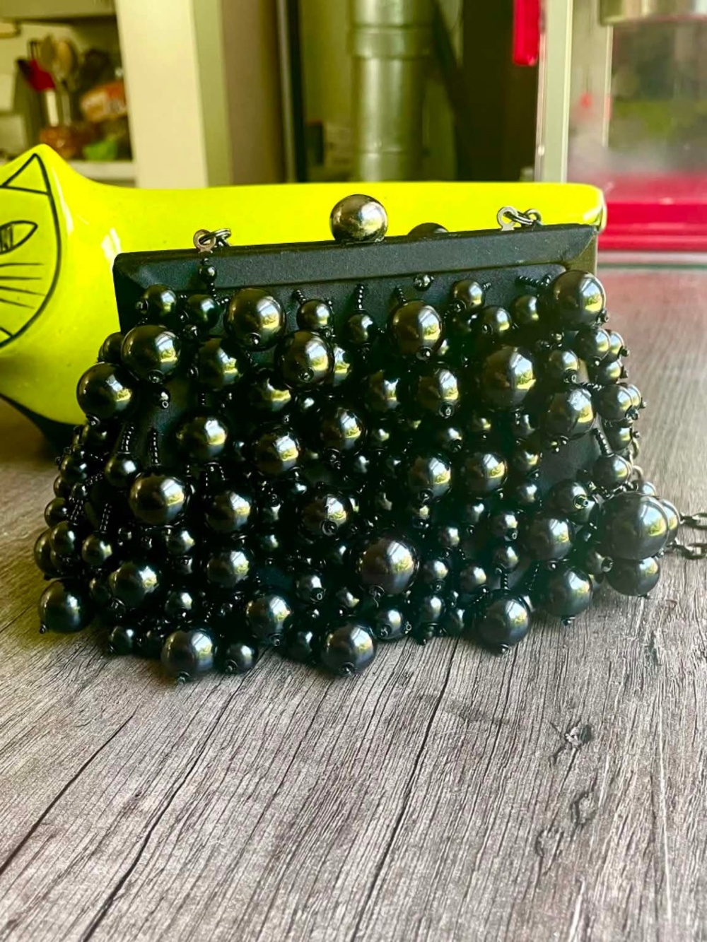 Boutique Sondra Roberts Beaded Clutch Bag Purse Vintage Kiss Lock Chain Strap